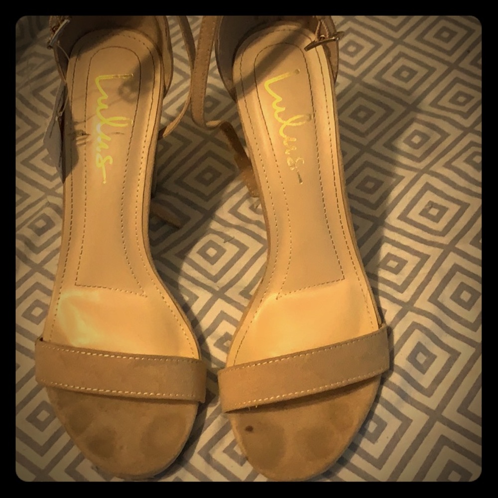 Barely worn LuLu’s heels 👠 size 8